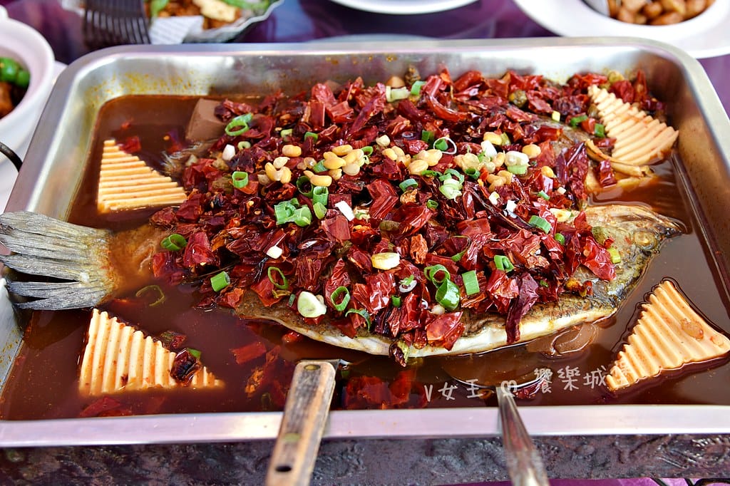 湘川餐廳 ll 淡水輕軌美食,必吃麻辣干鍋、特色小炒、重慶烤