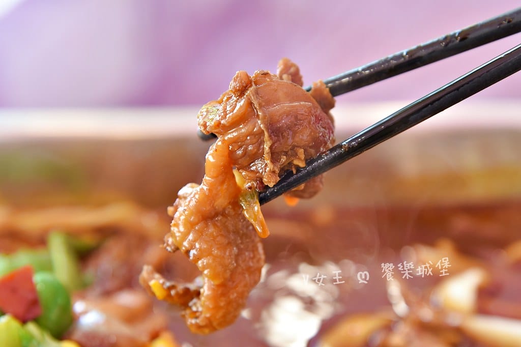 湘川餐廳 ll 淡水輕軌美食,必吃麻辣干鍋、特色小炒、重慶烤