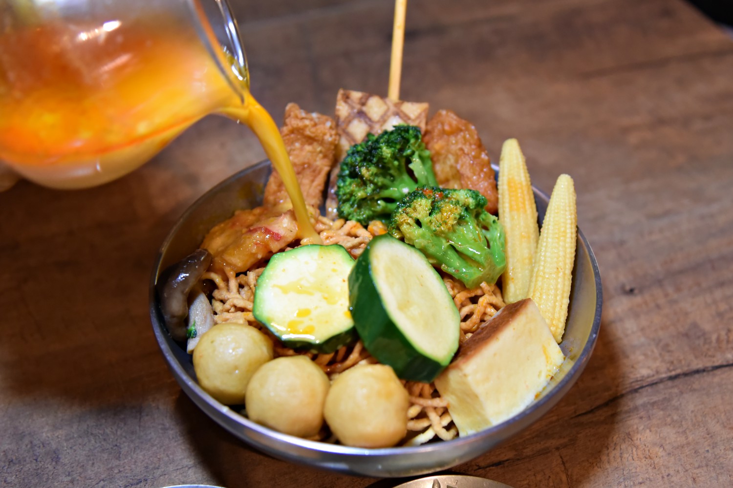 HERE THERE 這兒那兒餐酒館 ll 板橋巷弄中寧靜餐酒館,九款經典跟七款特調,三小時任大家喝十六款調酒,重點還是寵物友善餐廳 - 第23張圖 HERE THERE 這兒那兒餐酒館 ll 板橋巷弄中寧靜餐酒館,九款經典跟七款特調,三小時任大家喝十六款調酒,重點還是寵物友善餐廳