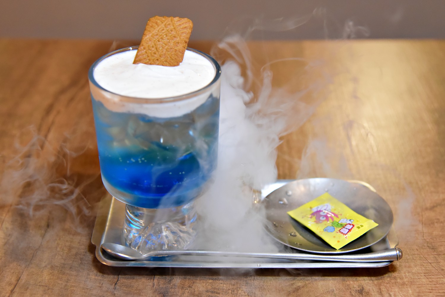 HERE THERE 這兒那兒餐酒館 ll 板橋巷弄中寧靜餐酒館,九款經典跟七款特調,三小時任大家喝十六款調酒,重點還是寵物友善餐廳 - 第25張圖 HERE THERE 這兒那兒餐酒館 ll 板橋巷弄中寧靜餐酒館,九款經典跟七款特調,三小時任大家喝十六款調酒,重點還是寵物友善餐廳