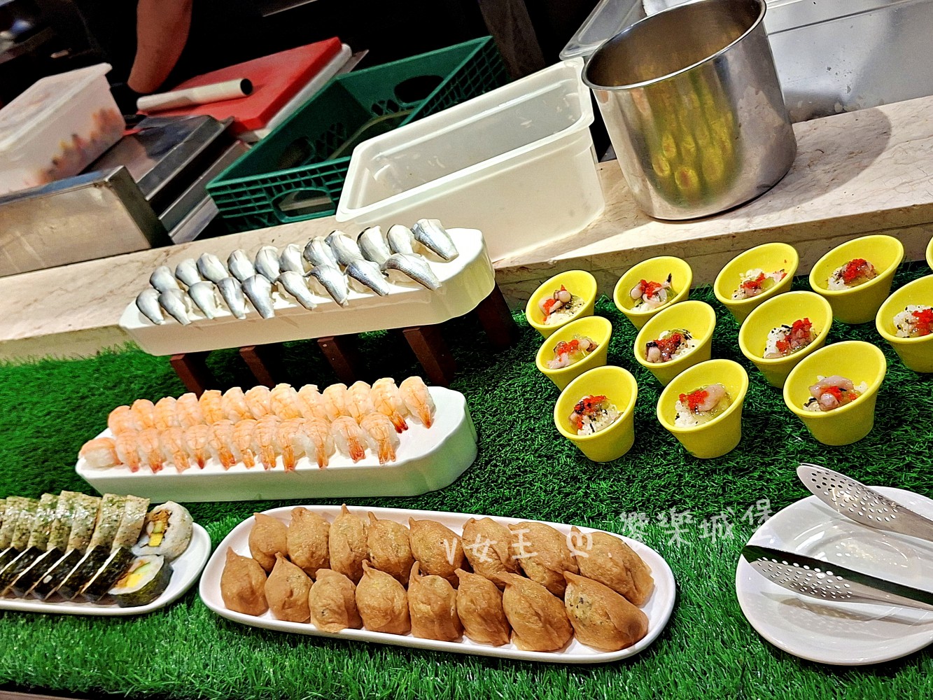 台中 潮港城太陽百匯 ll 魚市場海鮮直送讓你吃到最新鮮海鮮，多款海鮮料理任君挑選，台中吃到飽自助Buffet推薦