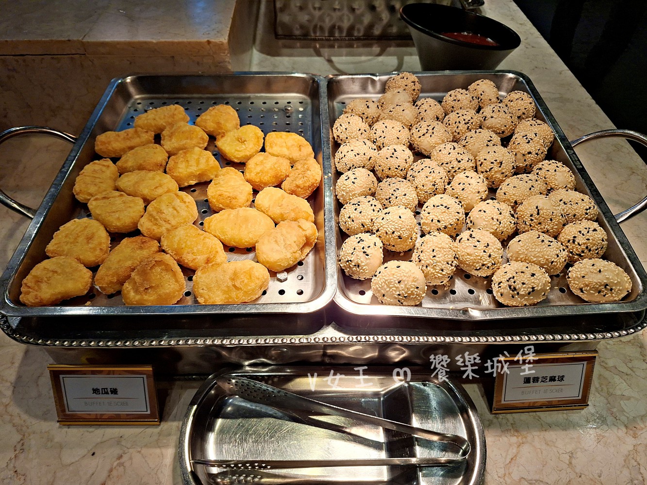 台中 潮港城太陽百匯 ll 魚市場海鮮直送讓你吃到最新鮮海鮮，多款海鮮料理任君挑選，台中吃到飽自助Buffet推薦