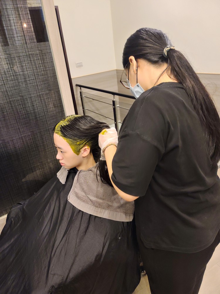 1825頭皮養護中心 ll 東門捷運站,植萃雙效奇肌修護 重拾健康頭皮，頭皮跟臉一樣都需要好好照顧喔!