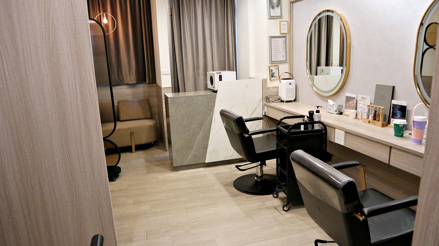 1825頭皮養護中心 ll 東門捷運站,植萃雙效奇肌修護 重拾健康頭皮,頭皮跟臉一樣都需要好好照顧喔! - 第4張圖 1825頭皮養護中心 ll 東門捷運站,植萃雙效奇肌修護 重拾健康頭皮,頭皮跟臉一樣都需要好好照顧喔!