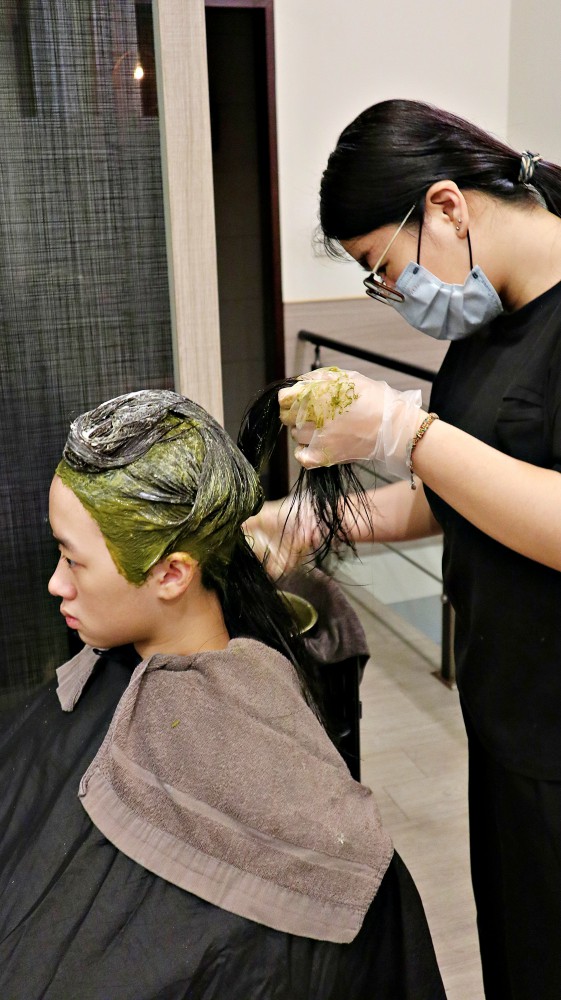 1825頭皮養護中心 ll 東門捷運站,植萃雙效奇肌修護 重拾健康頭皮，頭皮跟臉一樣都需要好好照顧喔!