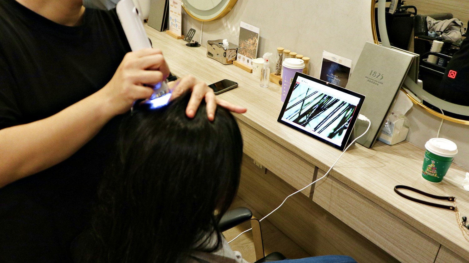 1825頭皮養護中心 ll 東門捷運站,植萃雙效奇肌修護 重拾健康頭皮，頭皮跟臉一樣都需要好好照顧喔!