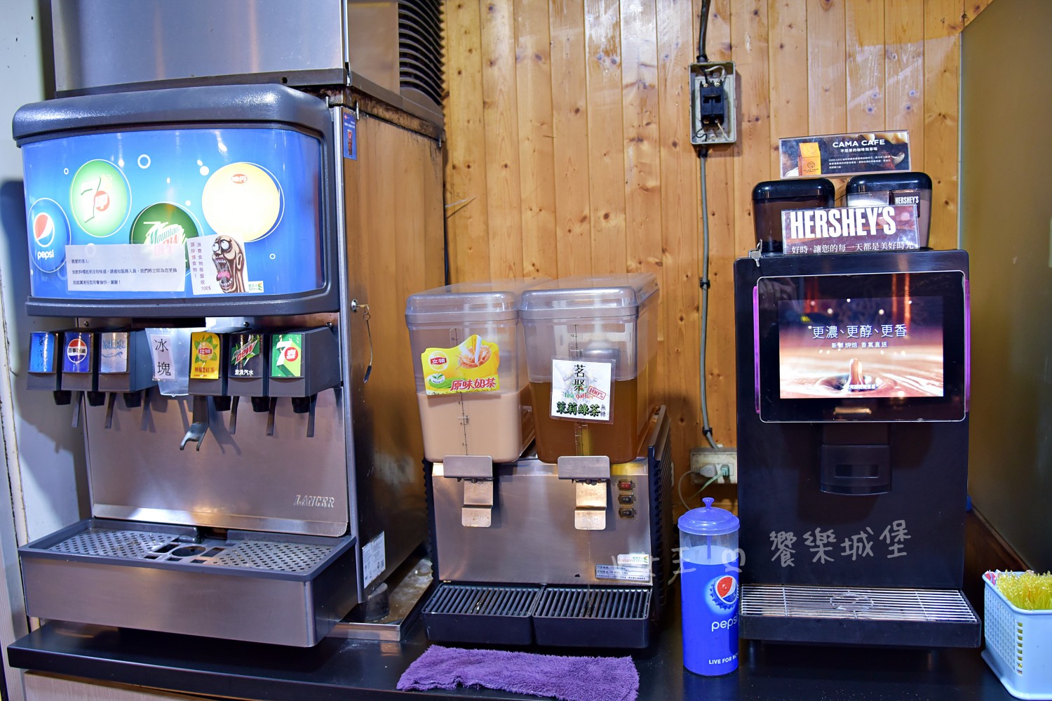 我就厲害江翠珍饌店 ll 炭火燒烤、火鍋任你點，百樣食材吃到飽，哈根達斯、酷聖石COLD STONE、BAR啤酒暢飲， 2小時內任你吃到飽