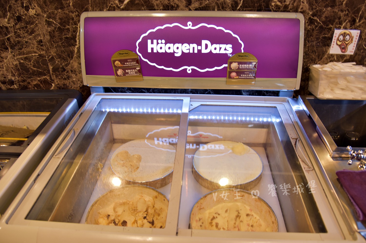 我就厲害江翠珍饌店 ll 炭火燒烤、火鍋任你點，百樣食材吃到飽，哈根達斯、酷聖石COLD STONE、BAR啤酒暢飲， 2小時內任你吃到飽