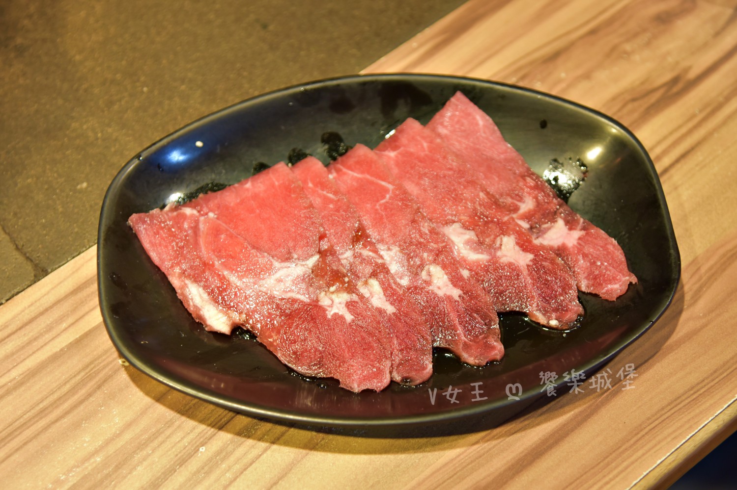 我就厲害江翠珍饌店 ll 炭火燒烤、火鍋任你點，百樣食材吃到飽，哈根達斯、酷聖石COLD STONE、BAR啤酒暢飲， 2小時內任你吃到飽