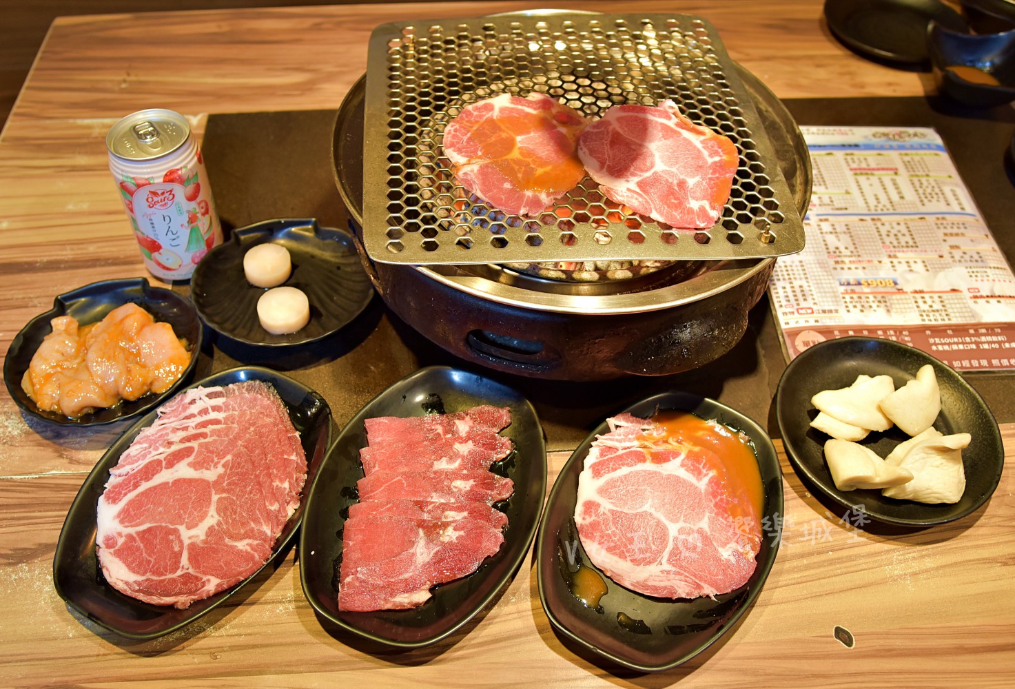 我就厲害江翠珍饌店 ll 炭火燒烤、火鍋任你點，百樣食材吃到飽，哈根達斯、酷聖石COLD STONE、BAR啤酒暢飲， 2小時內任你吃到飽