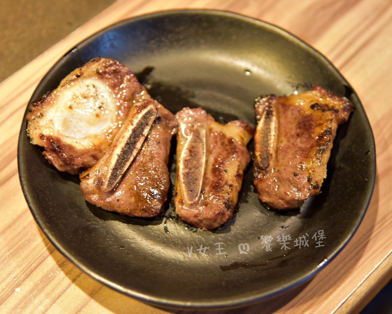 我就厲害江翠珍饌店 ll 炭火燒烤、火鍋任你點，百樣食材吃到飽，哈根達斯、酷聖石COLD STONE、BAR啤酒暢飲， 2小時內任你吃到飽