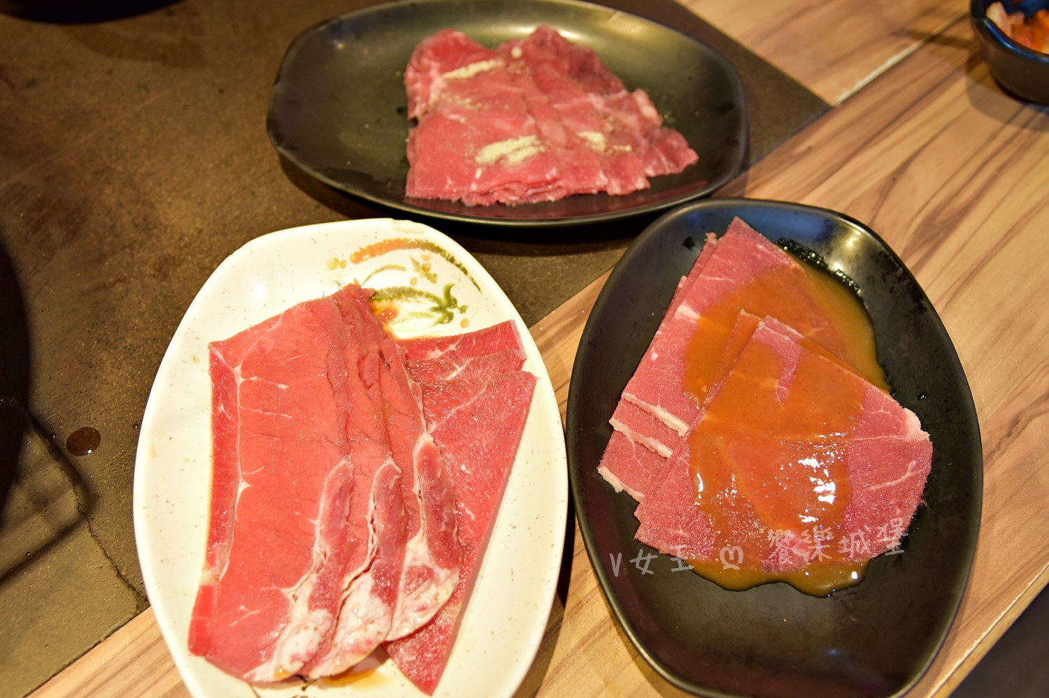 我就厲害江翠珍饌店 ll 炭火燒烤、火鍋任你點，百樣食材吃到飽，哈根達斯、酷聖石COLD STONE、BAR啤酒暢飲， 2小時內任你吃到飽