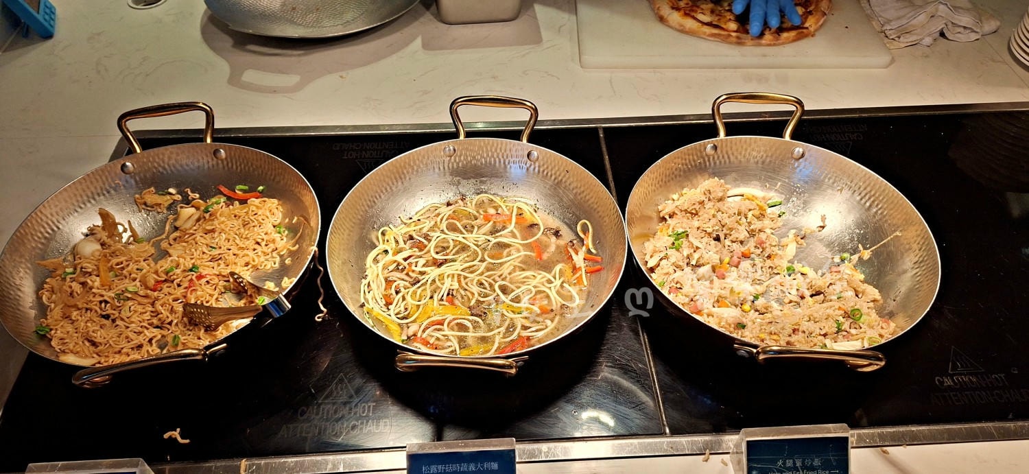 青焰 炭火熟成牛排 新莊嘉軒門市 ll 海陸空、多樣主餐自由選+自助餐 無限吃只要698元起,用餐環境寬敞舒適 - 第22張圖 青焰 炭火熟成牛排 新莊嘉軒門市 ll 海陸空、多樣主餐自由選+自助餐 無限吃只要698元起,用餐環境寬敞舒適