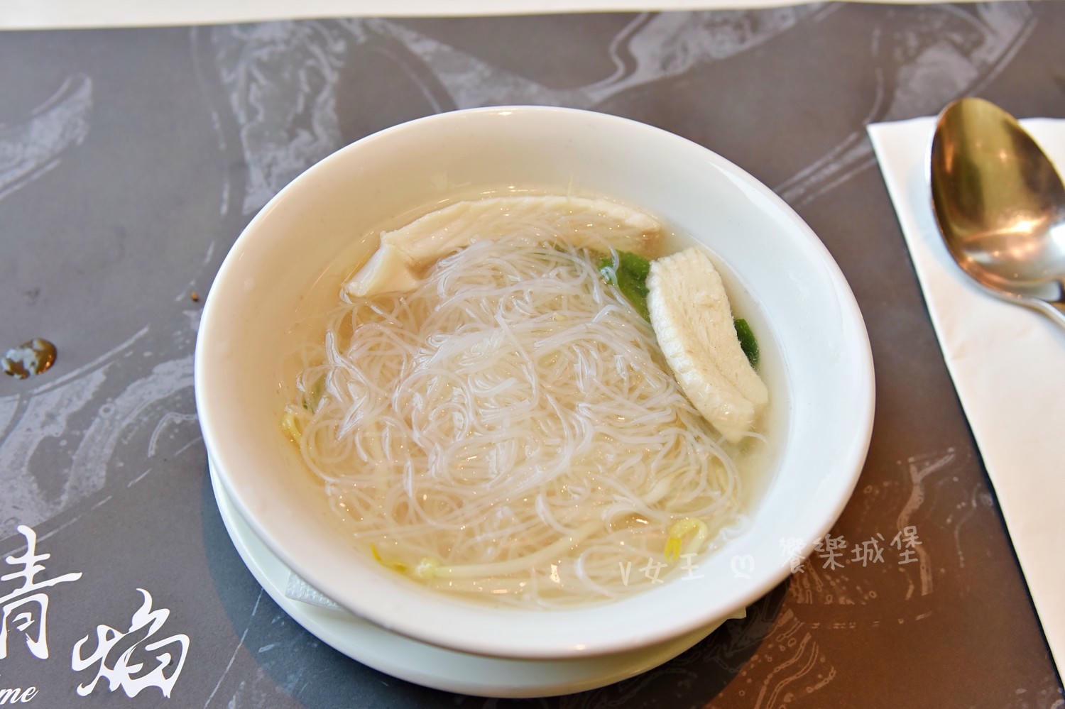 青焰 炭火熟成牛排 新莊嘉軒門市 ll 海陸空、多樣主餐自由選+自助餐 無限吃只要698元起,用餐環境寬敞舒適 - 第27張圖 青焰 炭火熟成牛排 新莊嘉軒門市 ll 海陸空、多樣主餐自由選+自助餐 無限吃只要698元起,用餐環境寬敞舒適