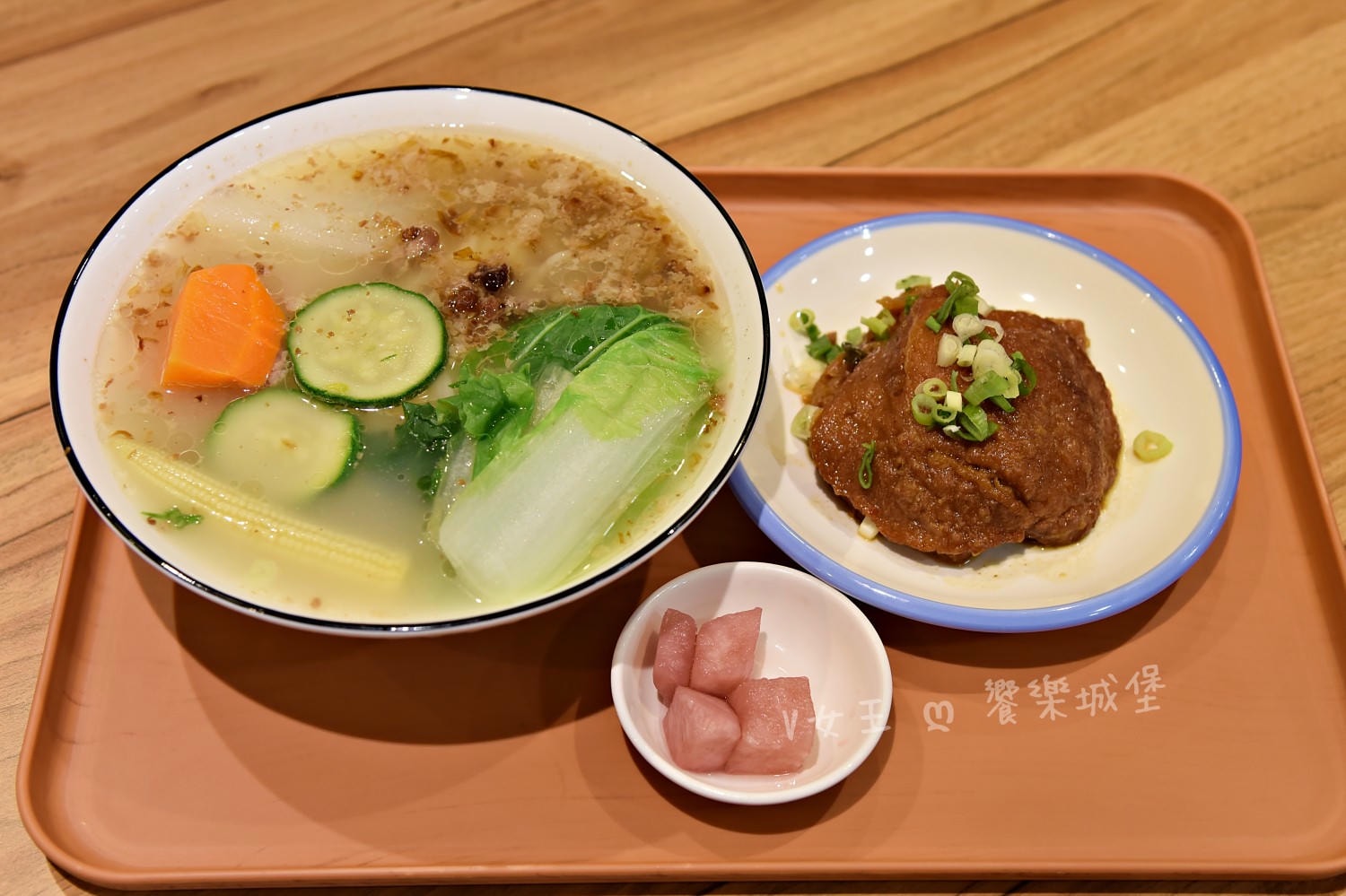 花山家台麵小館 板橋店 ll 堅持手作與細火慢熬，讓每位客人品嚐到那份最熟悉的台灣味